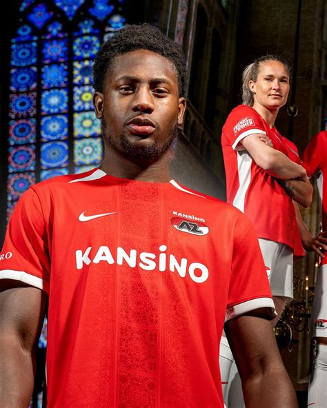 az alkmaar football kit.